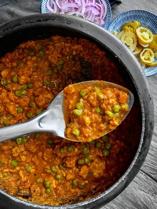 How to make Indian chicken Keema Curry