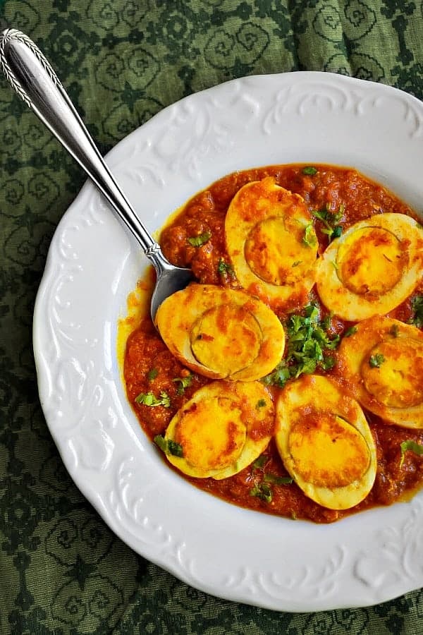 bengali egg curry