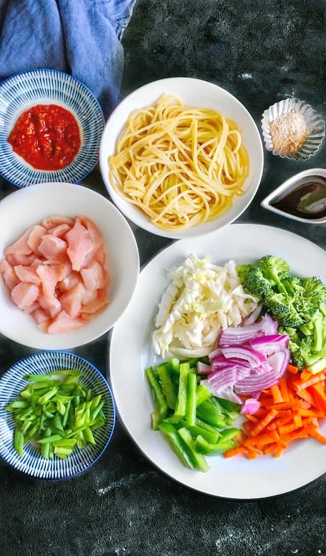 Ingredients for Healthy Chicken Chow Mein - Lo Mein Recipe