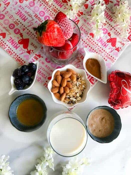 Almond-Strawberry-Smoothie-Ingredients