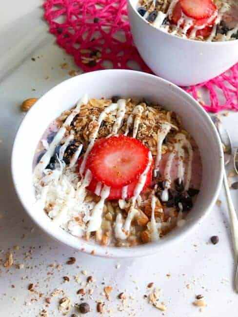 strawberry-smoothie-bowl