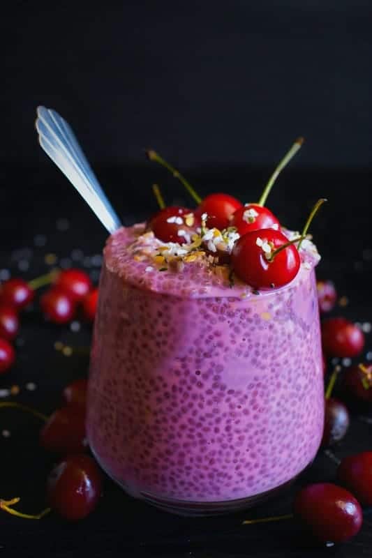 berry-chia-pudding-vegan