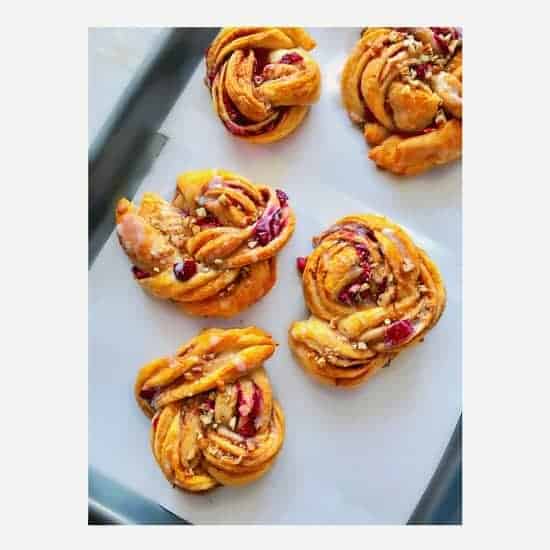 20-minutess-cranberry-rolls1