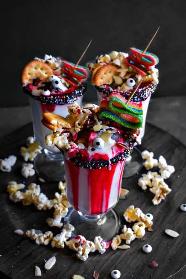 Dracula Freakshake (Perfect Halloween Drink) #Halloween