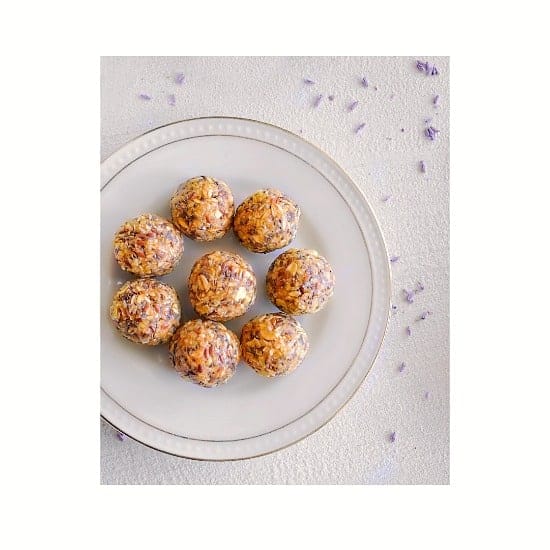 Cashew-Ginger Protein Energy Balls