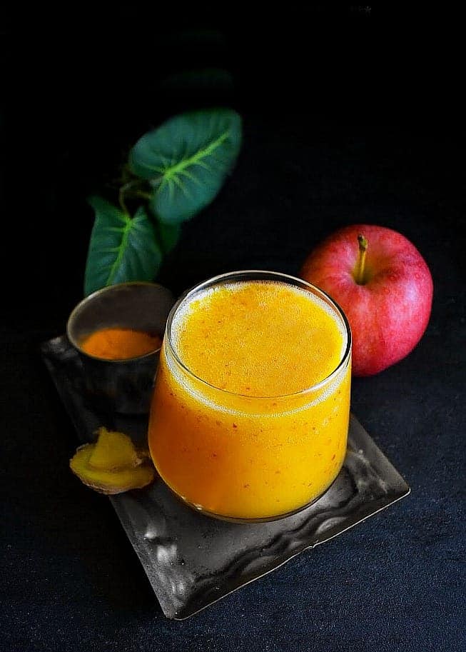 turmeric-ginger-detox-smoothie