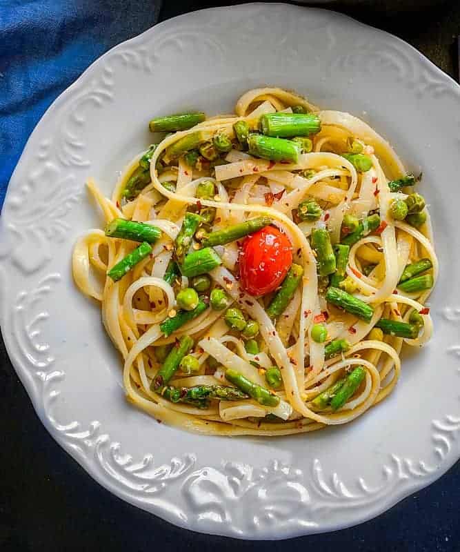 lemon asparagus pasta with peas and tomatoes