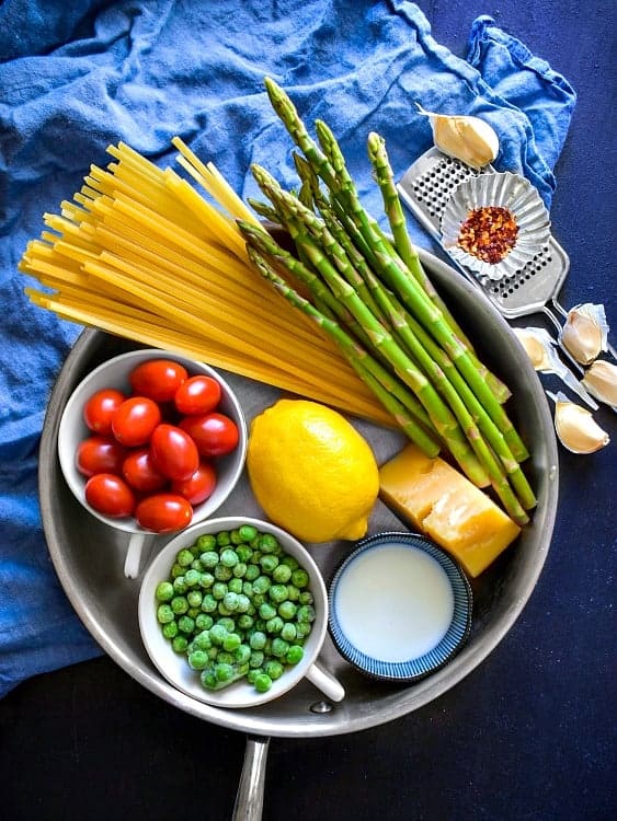 Lemon Asparagus Pasta with Peas ingredients