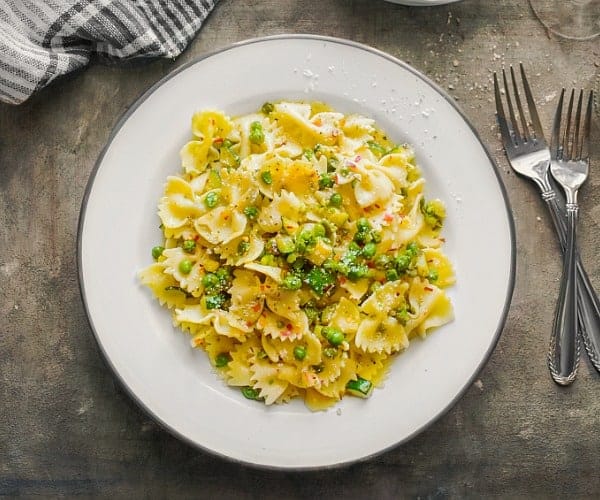 Bowtie Pesto Pasta with Zucchini and Peas