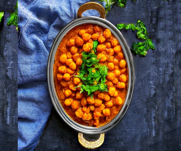 Chole Masala Recipe - Indian chickpea curry